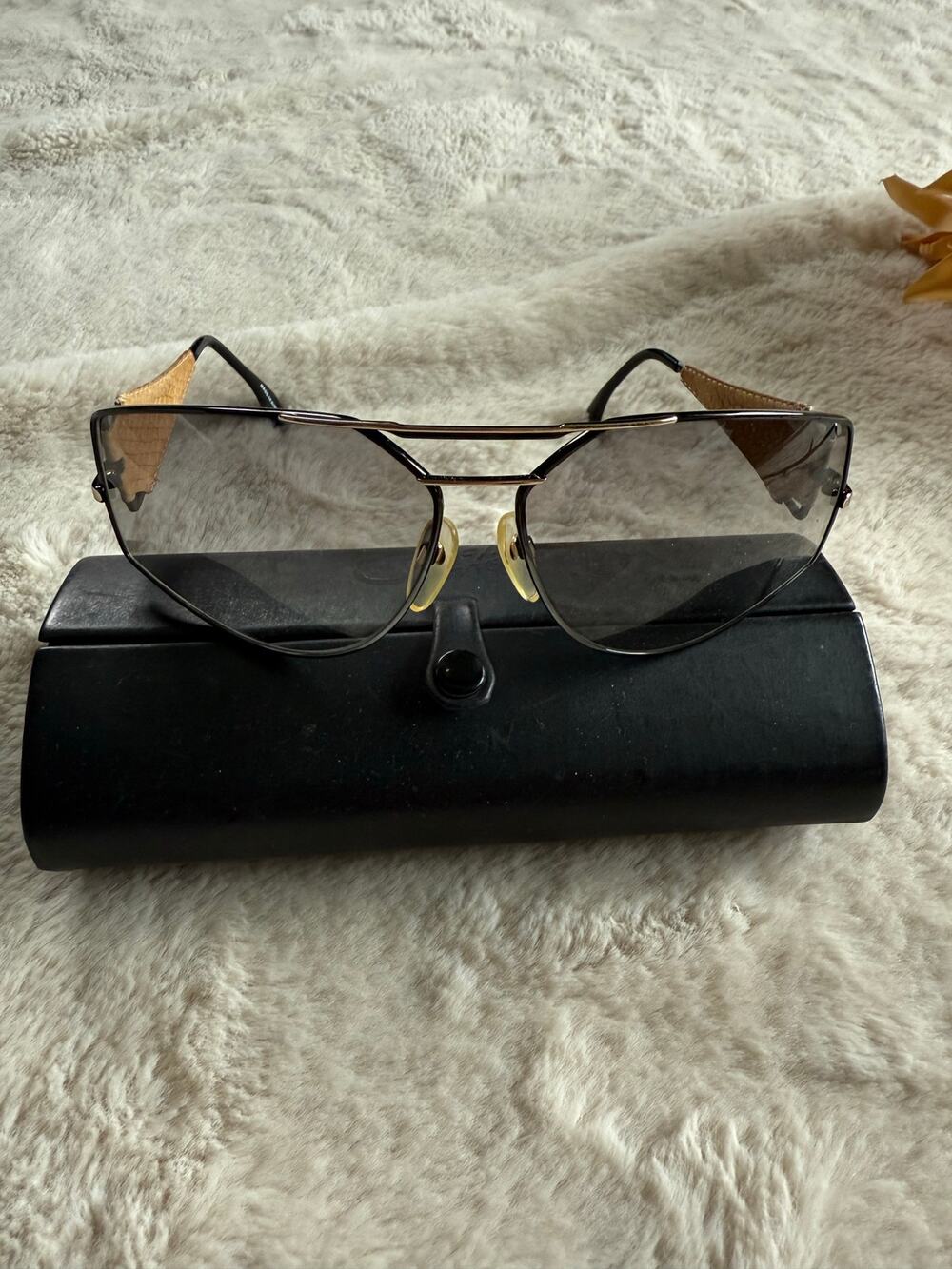 Silhouette Vintage Sunglasses Mod M 8016 - Col 605C Glam Retro